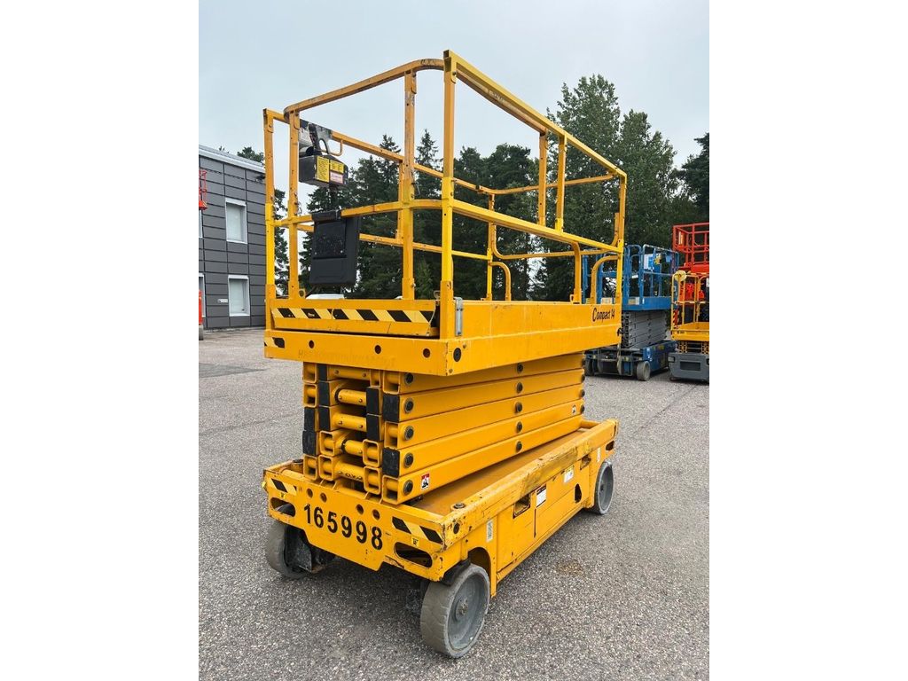 haulotte-compact-14,06ddea0f.jpg