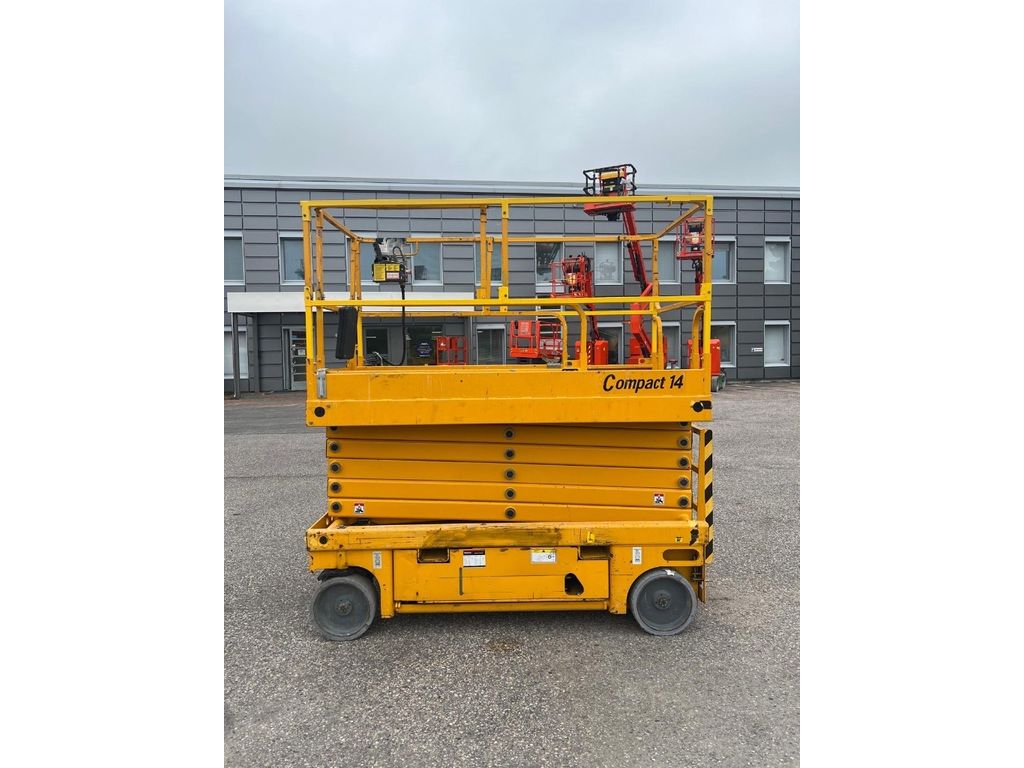 haulotte-compact-14,7bd16e7a.jpg