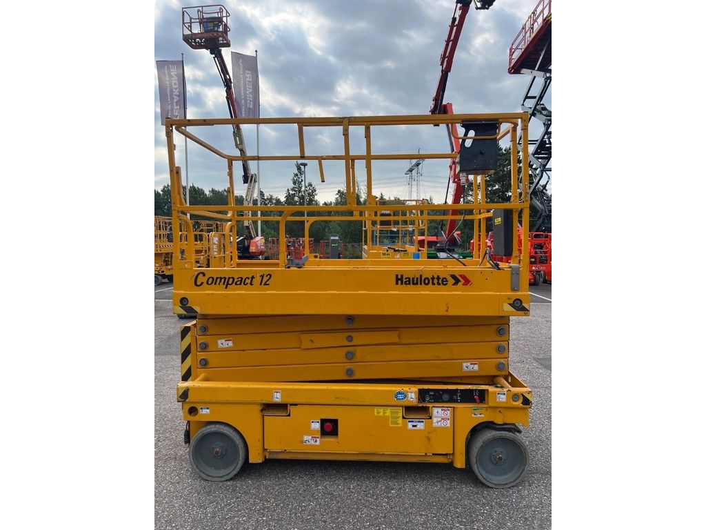 haulotte-compact-12,727cefc1.jpg