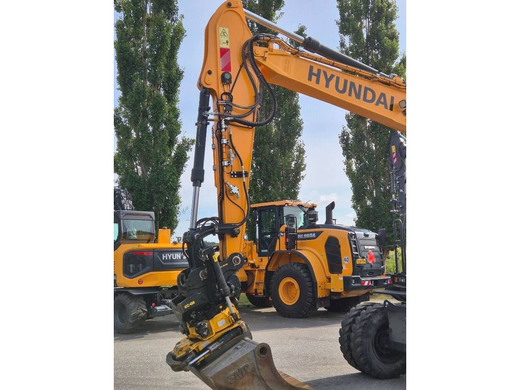 hyundai-hw-140,d675b9ba.jpg