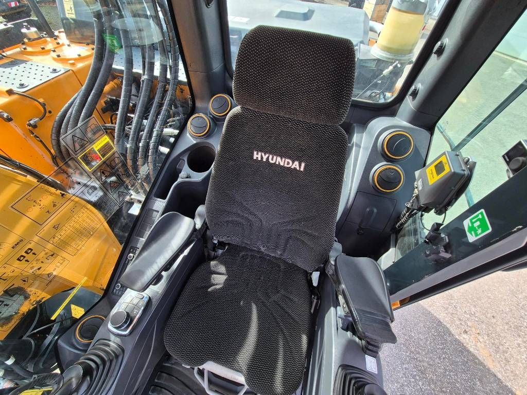hyundai-hw-140,b75f0e33.jpg