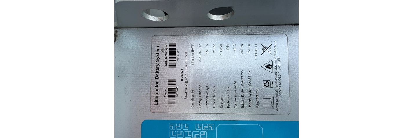 toyota-lpe200-li-ion,0a437369.jpg