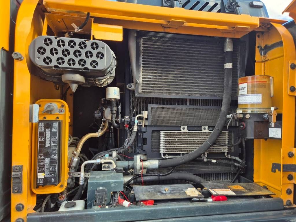 hyundai-hx180-ld,aa55d49f.jpg