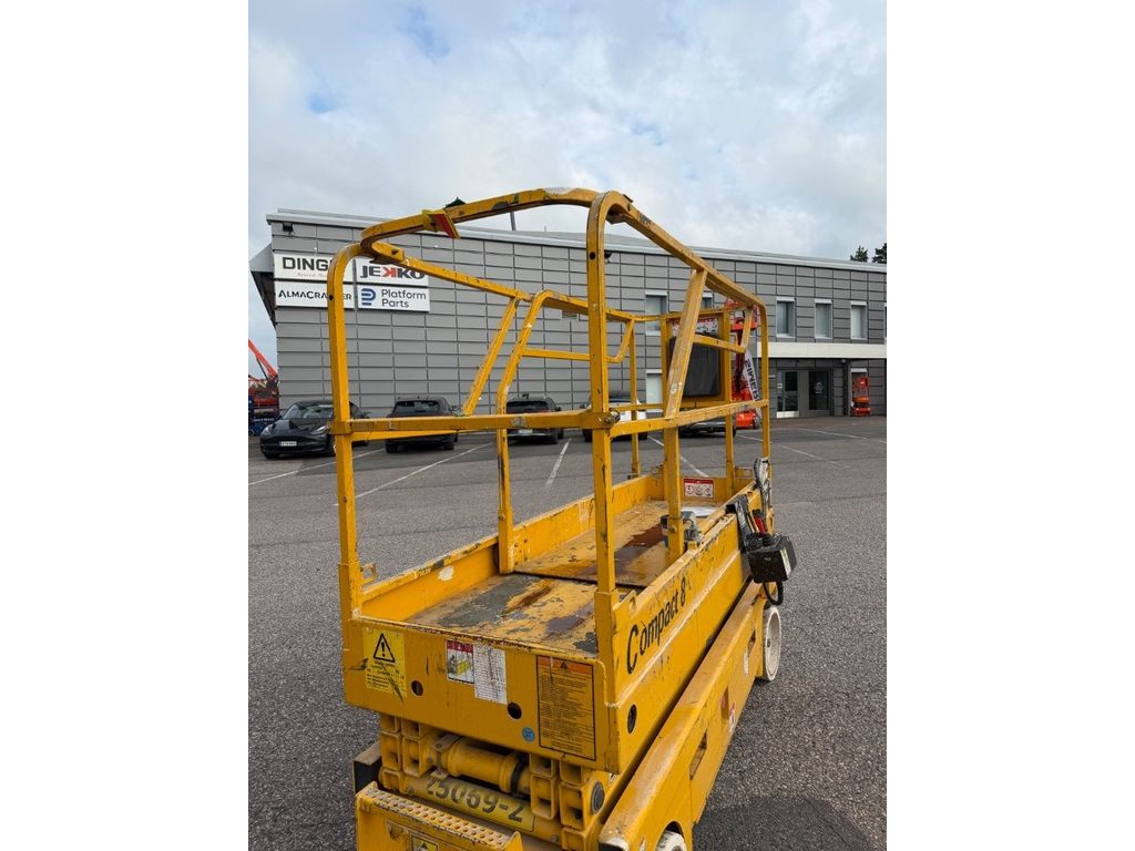 haulotte-compact-8,7a4ba247.jpg