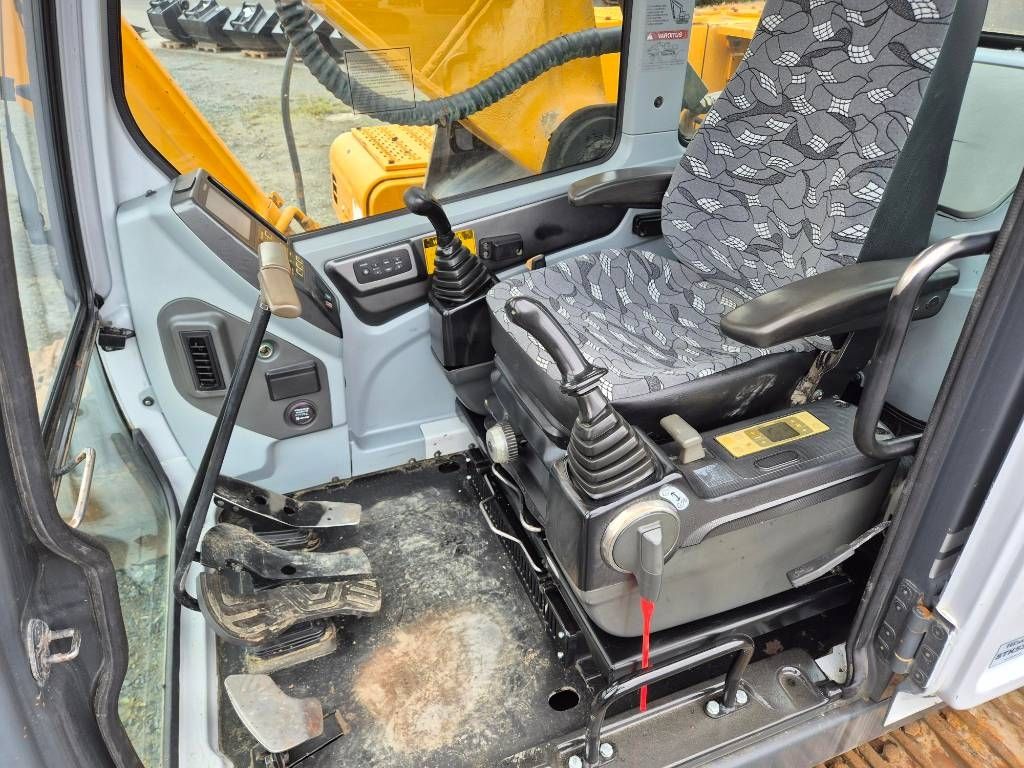hyundai-r-320-lc-7a,9789c729.jpg