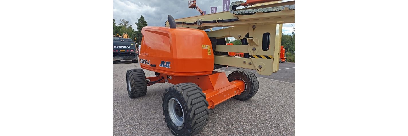 jlg-520-aj,aeb38e84.jpg