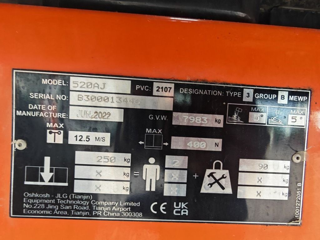 jlg-520-aj,cca62971.jpg
