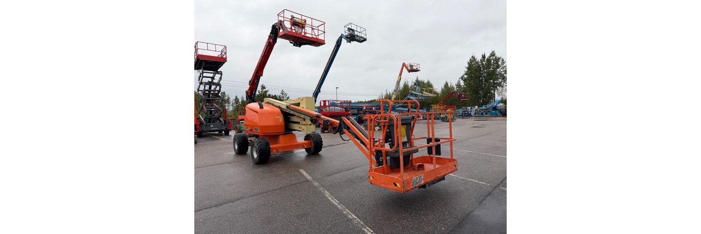 jlg-520-aj,d7b90d3c.jpg