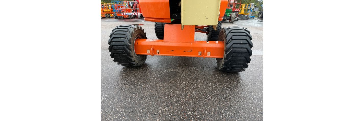 jlg-520-aj,07345280.jpg
