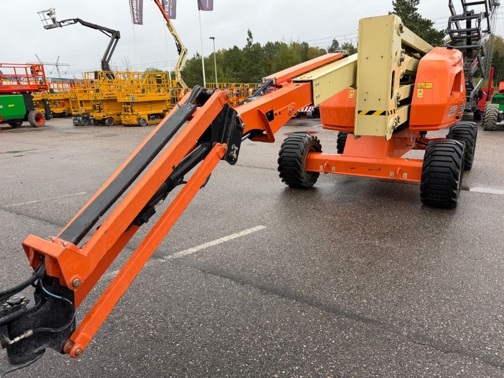 jlg-520-aj,173149e7.jpg
