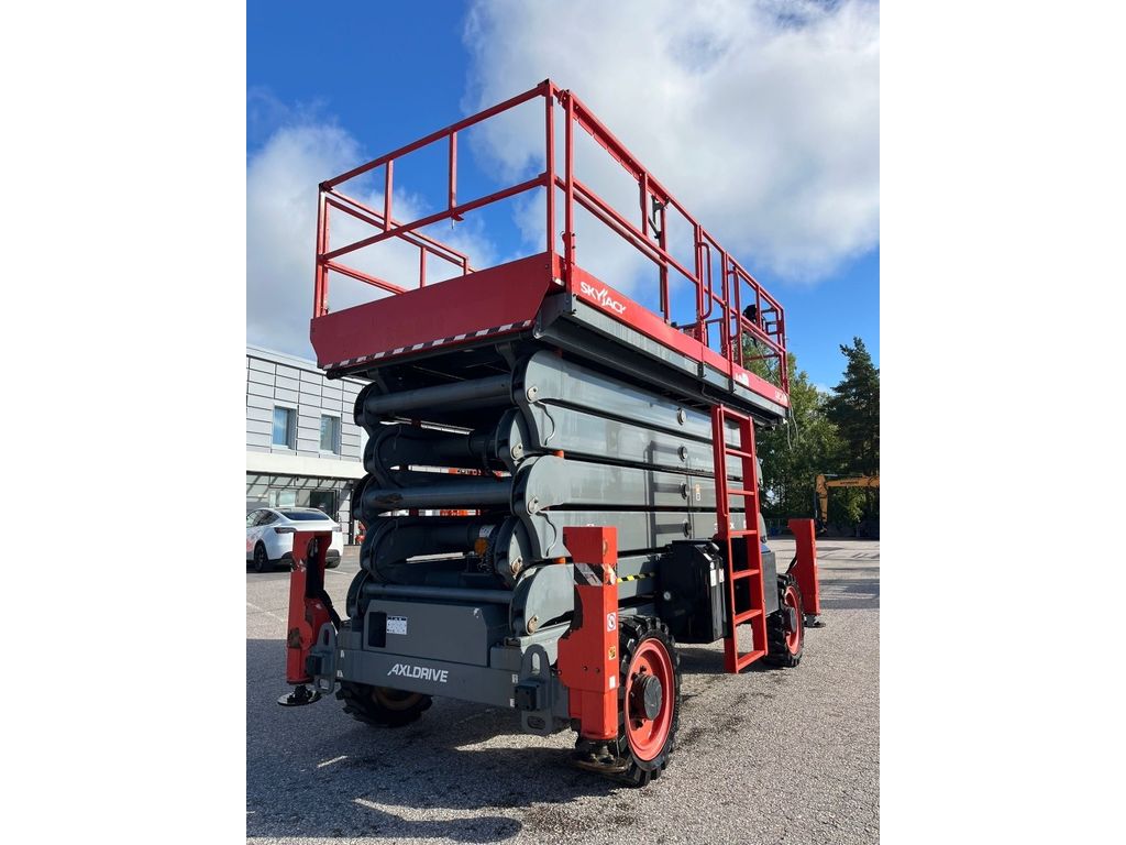 skyjack-sj-9664-rt,065a2321.jpg