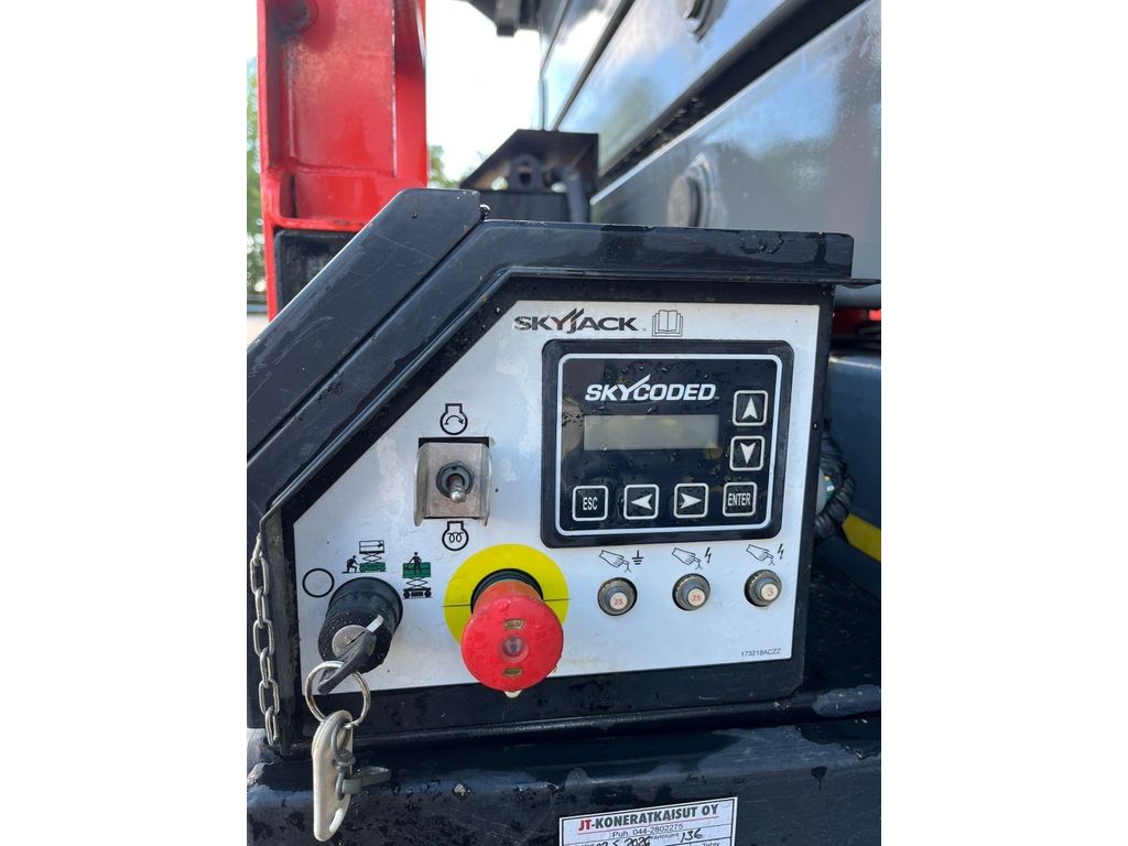 skyjack-sj-9664-rt,38acd2f3.jpg