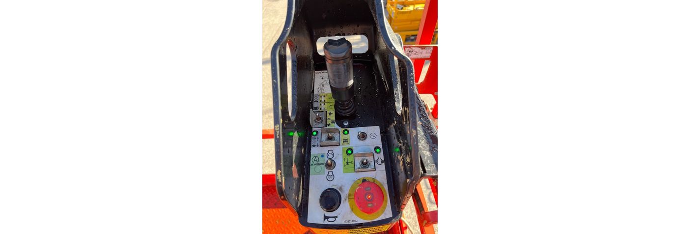skyjack-sj-9664-rt,1322b445.jpg