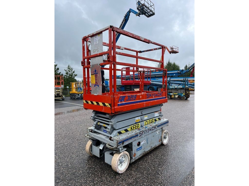 skyjack-3219,b90432de.jpg