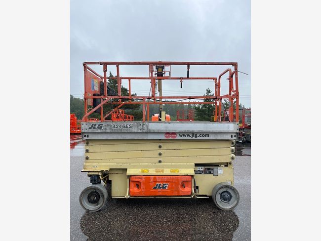 JLG 3246 ES
