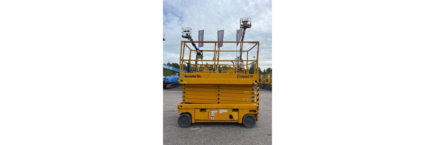 haulotte-compact-14,681bcd35.jpg