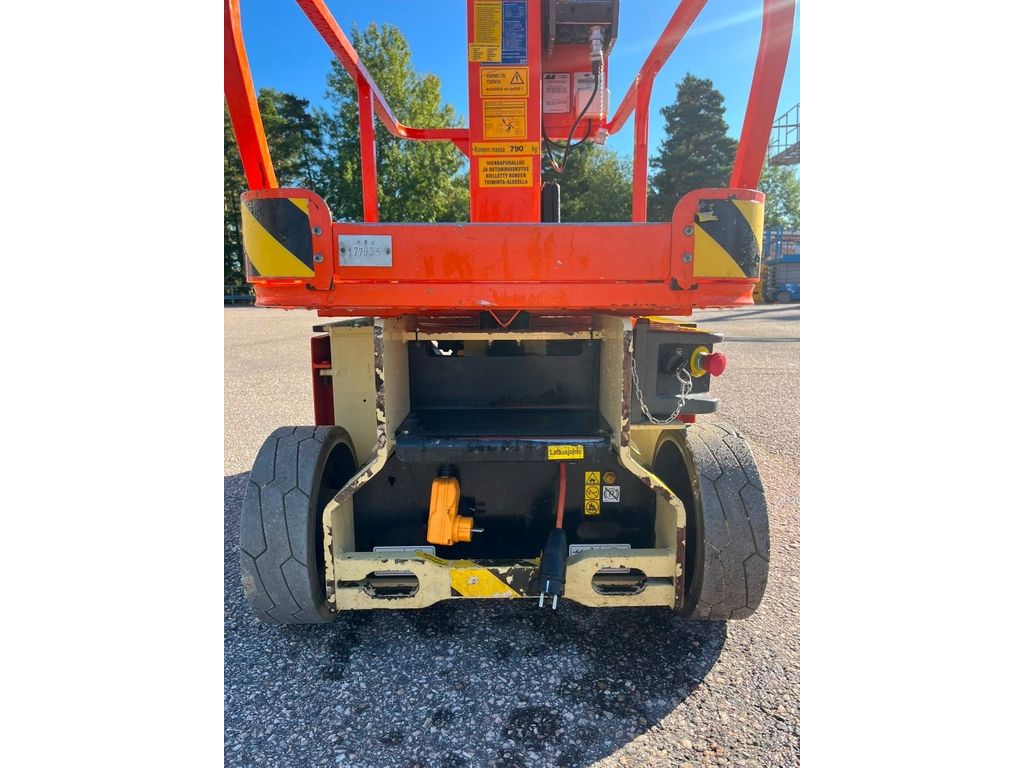 jlg-1230-es,83acddef.jpg
