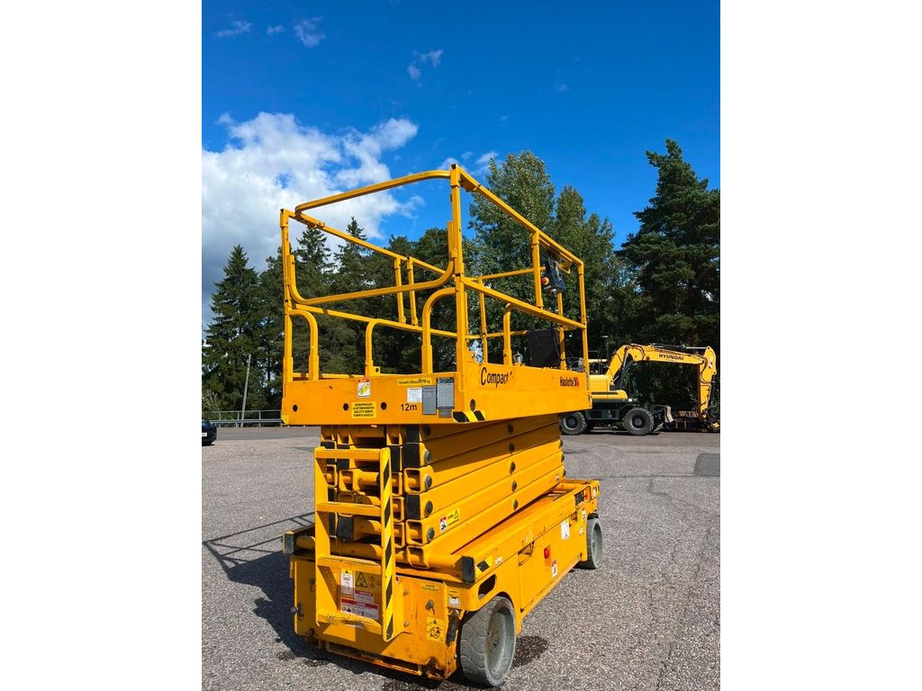 haulotte-compact-14,170e9510.jpg