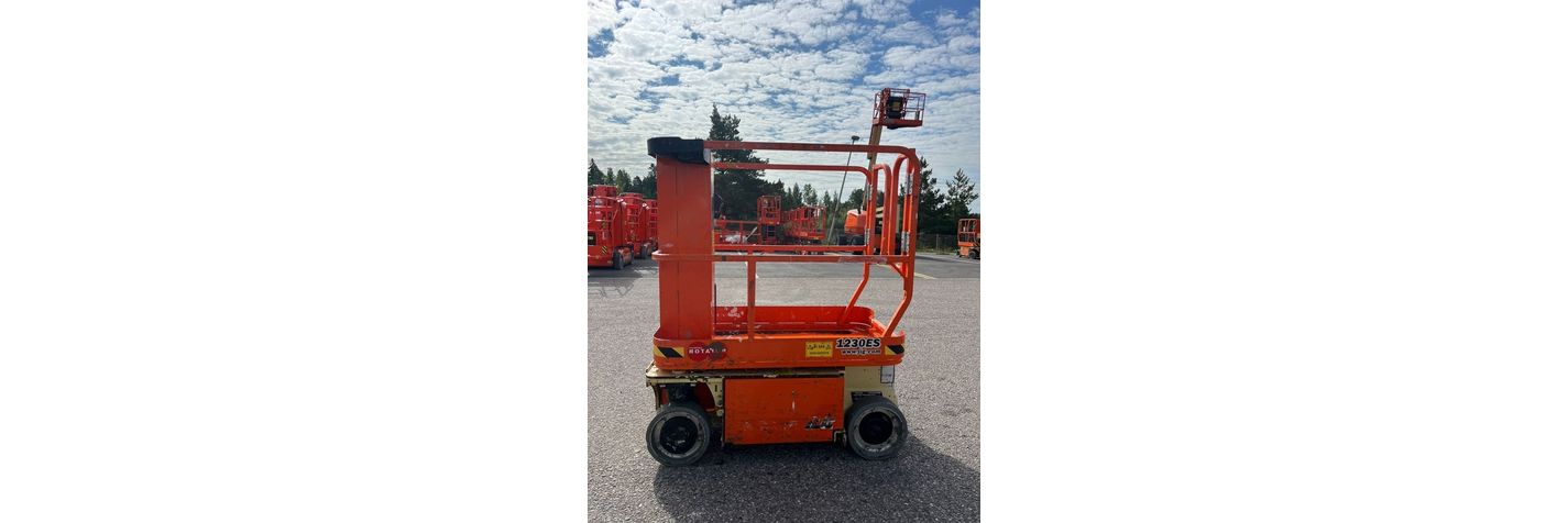 jlg-1230-es,26a7abc7.jpg
