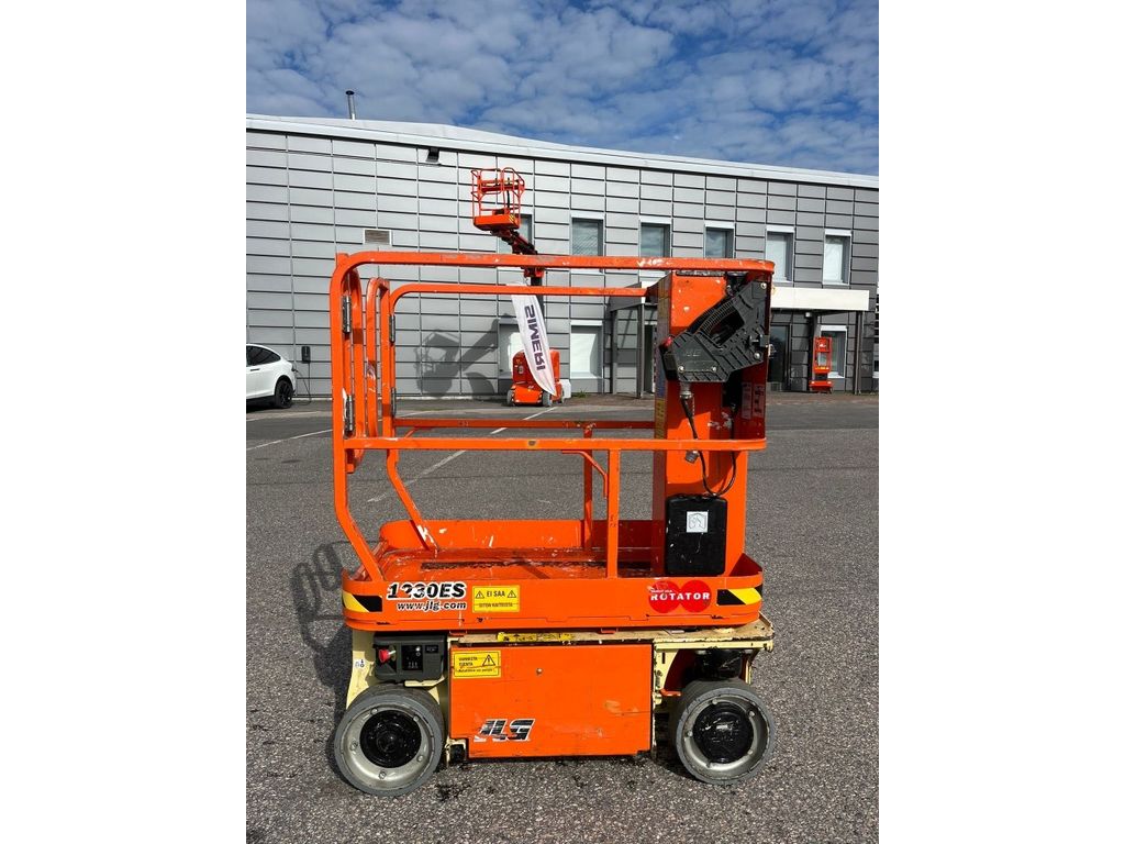 jlg-1230-es,98661145.jpg