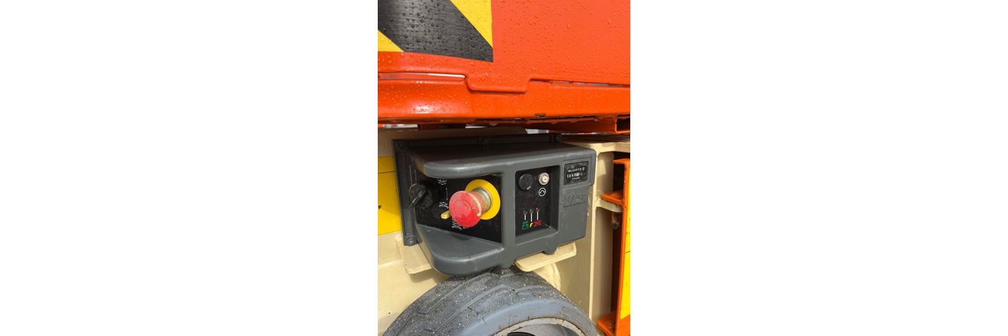 jlg-1230-es,ccc6daf2.jpg