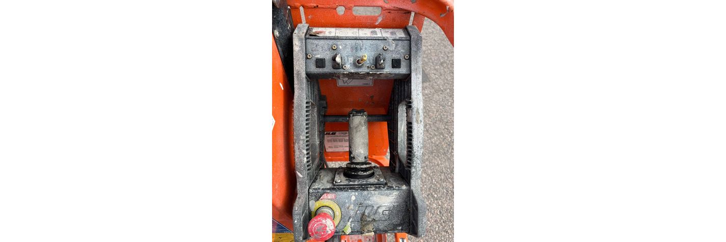 jlg-1230-es,58b02445.jpg