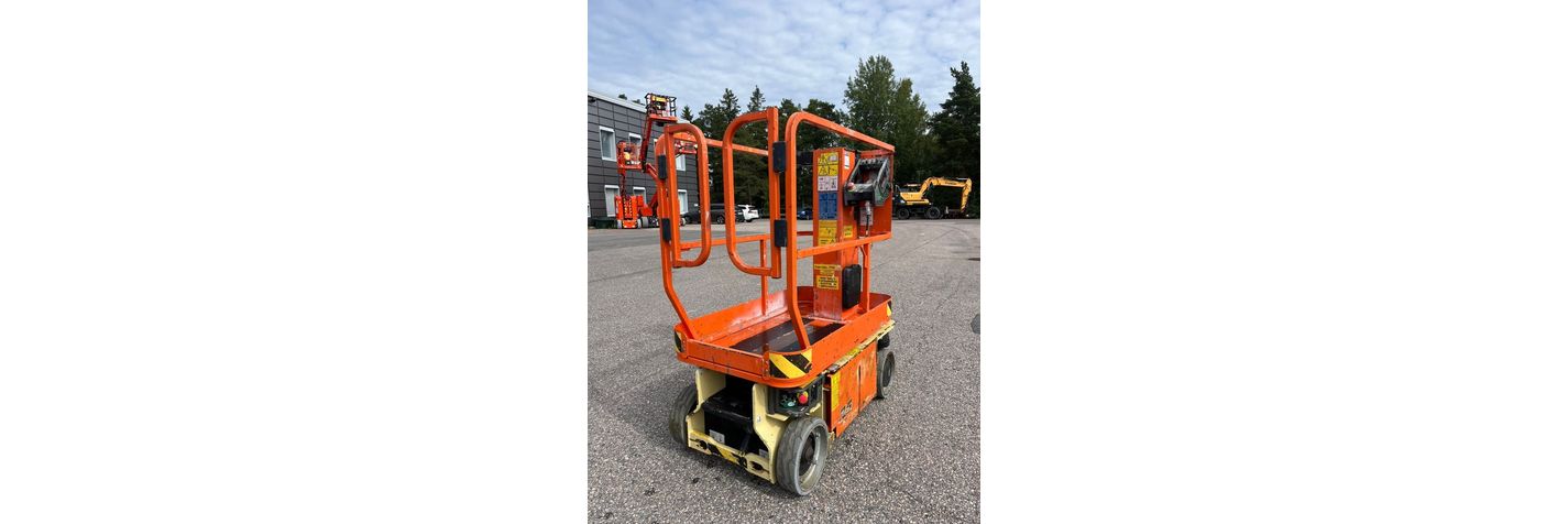 jlg-1230-es,12d505c7.jpg