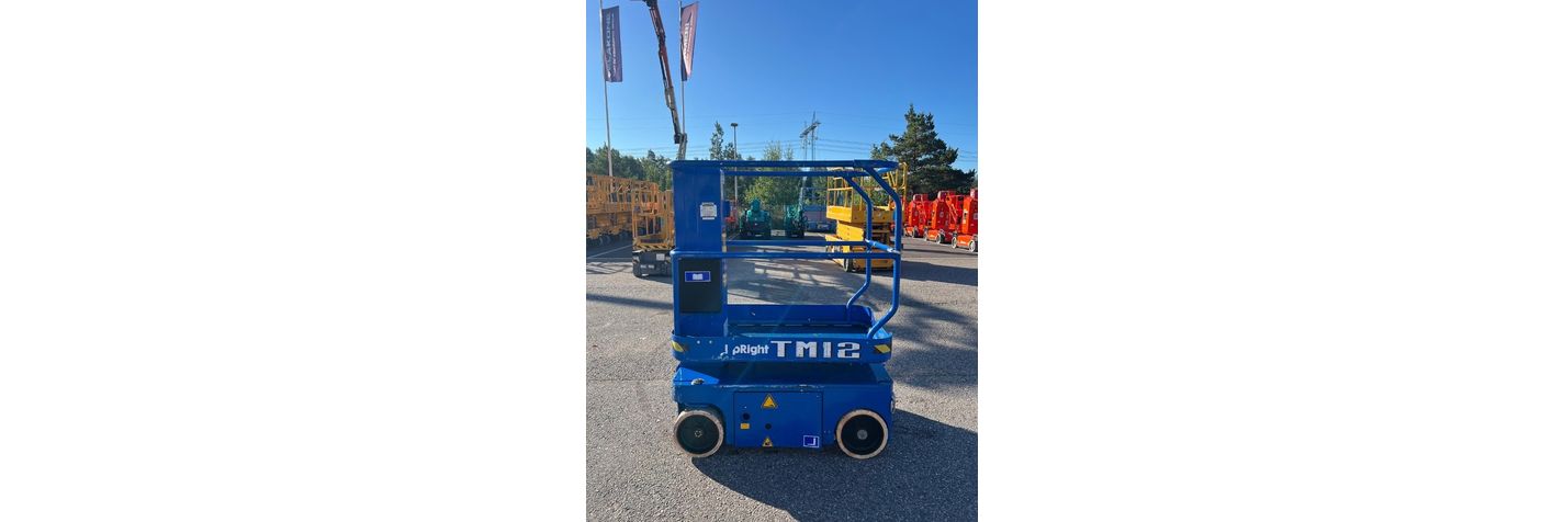 upright-tm12,0d433521.jpg