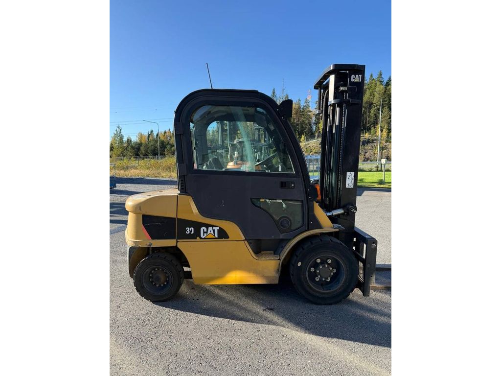 cat-dp-30-n,c21f8015.jpg