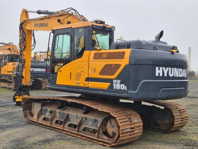 Hyundai HX 180 L