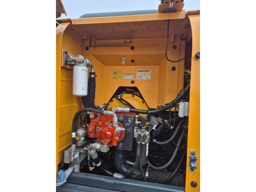 hyundai-hx-180-l,c31d27b8.jpg