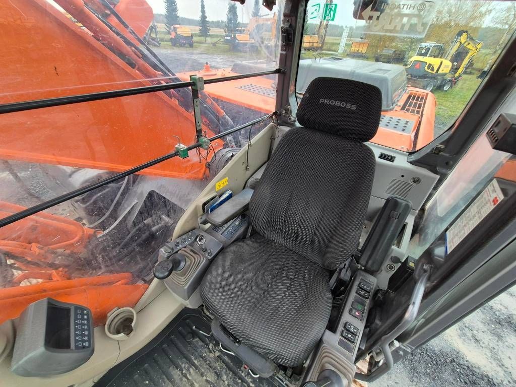 hitachi-zx-350-lc-3,a263e1cc.jpg