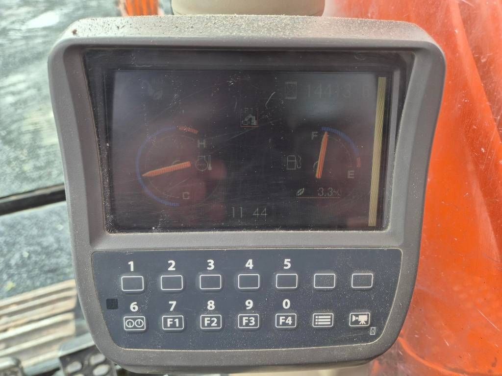 hitachi-zx-350-lc-3,3cef6858.jpg