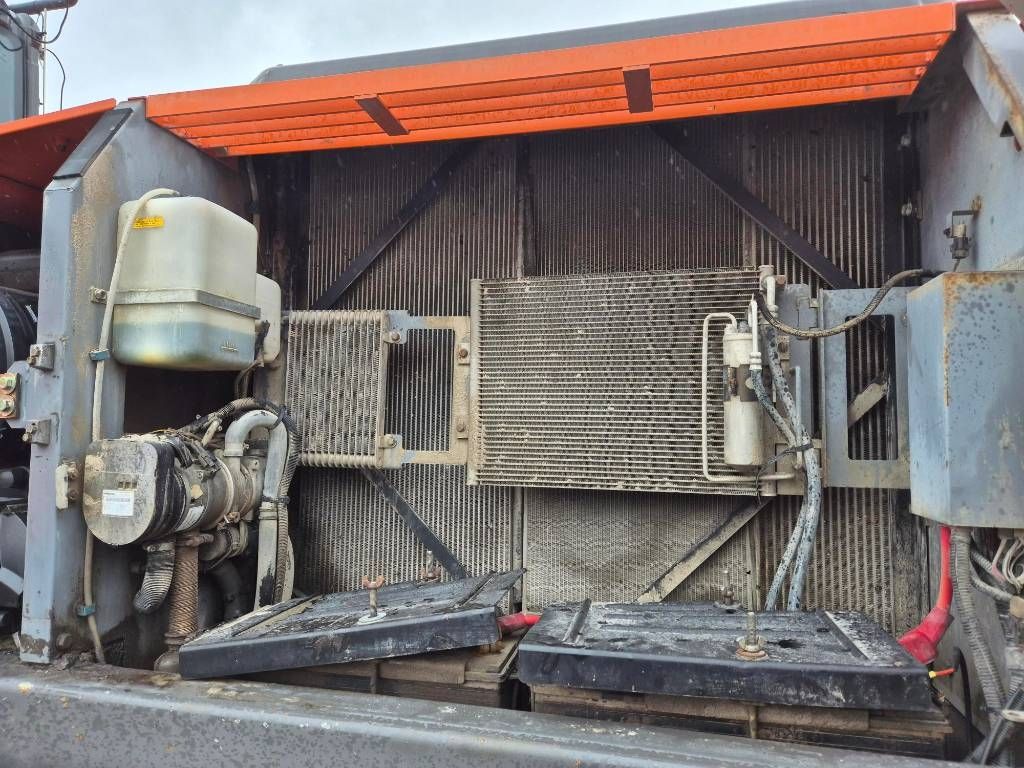 hitachi-zx-350-lc-3,97dfd3ba.jpg