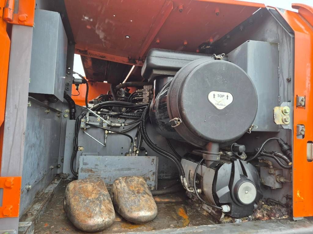 hitachi-zx-350-lc-3,c0502b5e.jpg