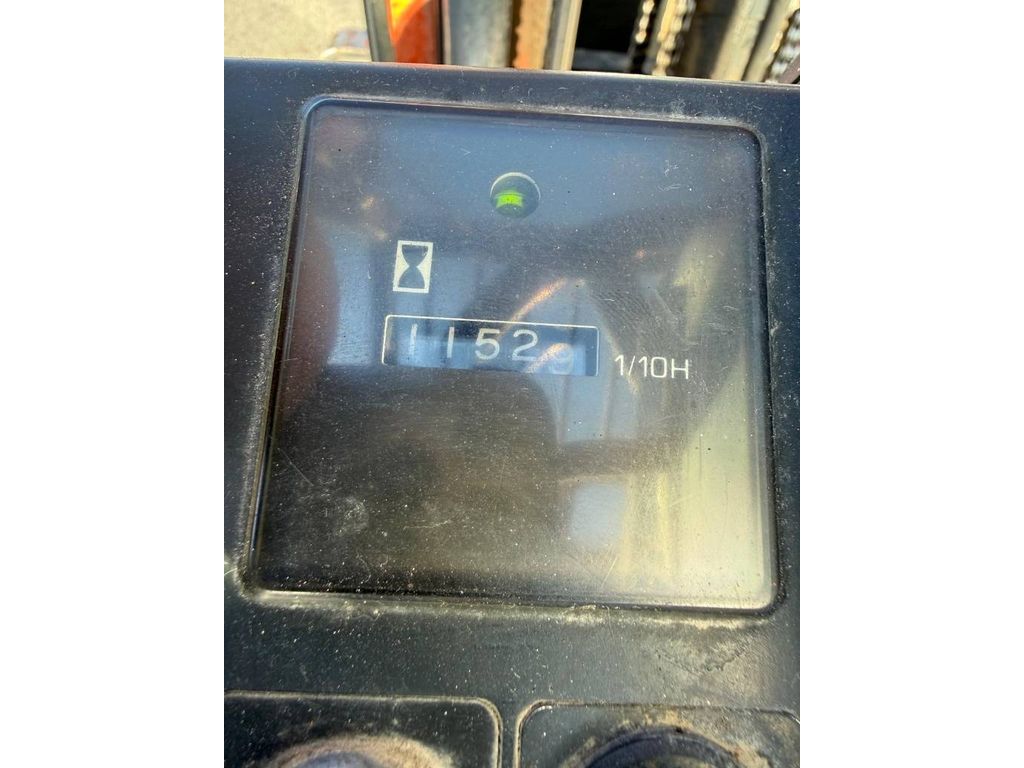nissan-um01l15u,77a17357.jpg
