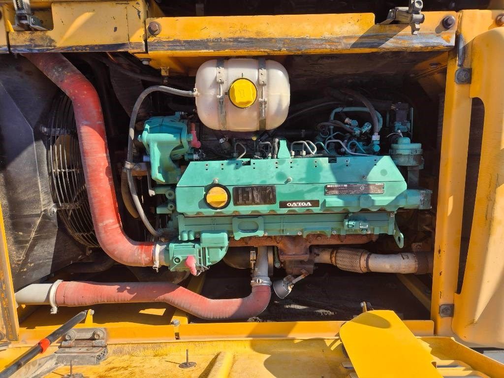 volvo-ec210cl,f1448068.jpg