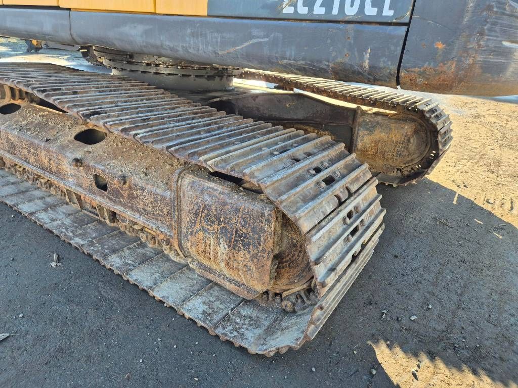 volvo-ec210cl,7b5d39dd.jpg