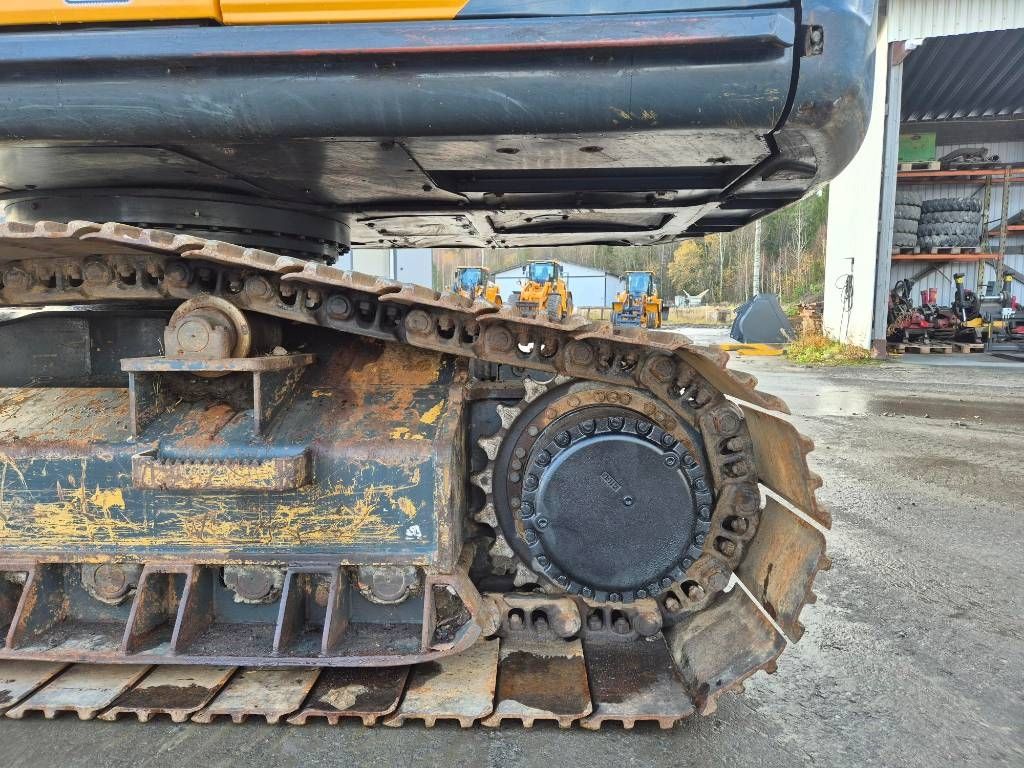 hyundai-hx-140-hwc,60058b58.jpg
