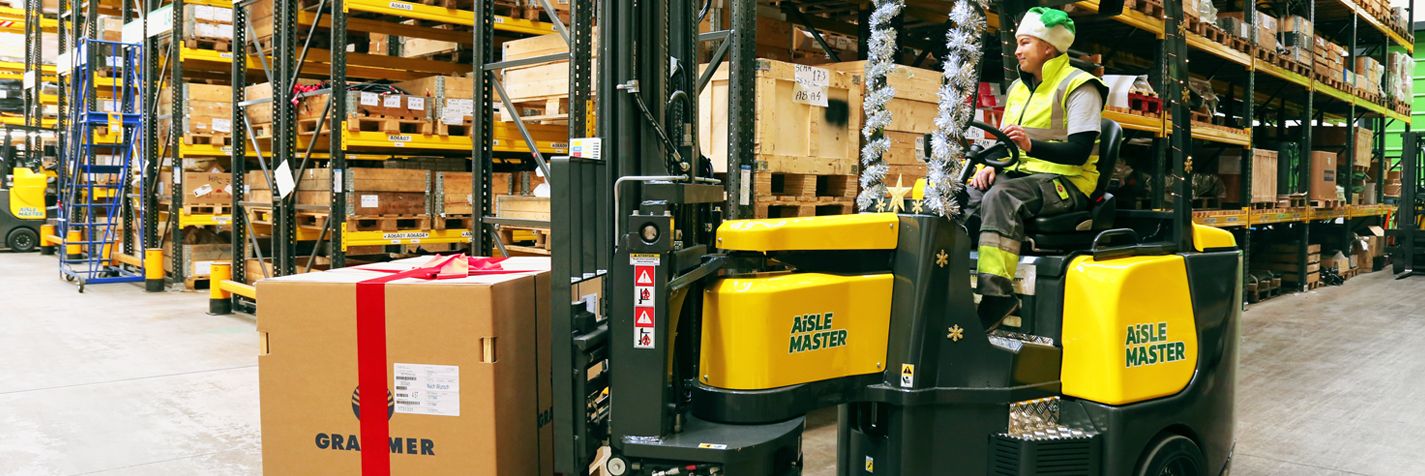 Kapeakäytävä­trukki Combilift Aisle Master (1500 – 3000 kg)