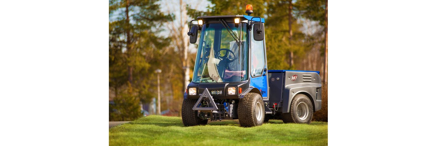 Ympäristön­hoitokone LM Trac 387