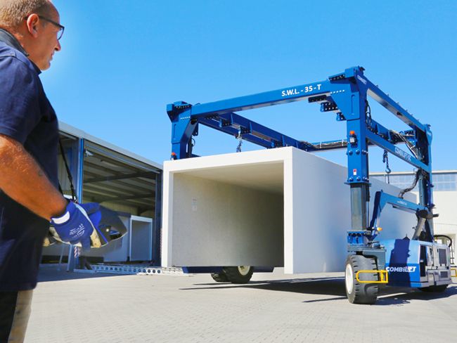 Konttitrukki Combilift Combi-SC (20 000 – 125 000 kg)