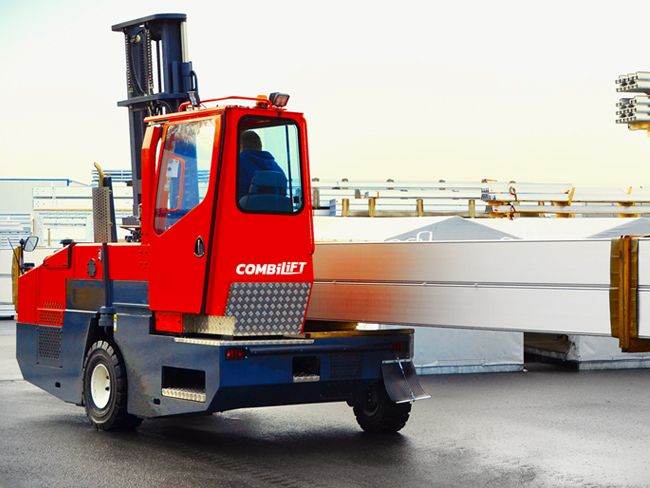 Nelitietrukki Combilift Combi-SL (4500 – 6000 kg)