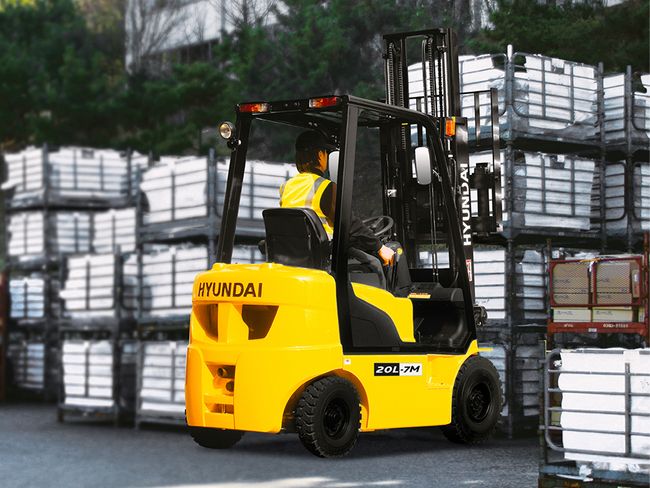 Vastapainotrukki Hyundai 20L-7M (kaasutrukki, 2000 kg)