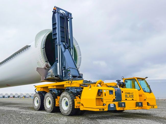 Erikoiskuljetin Combilift Combi-LC